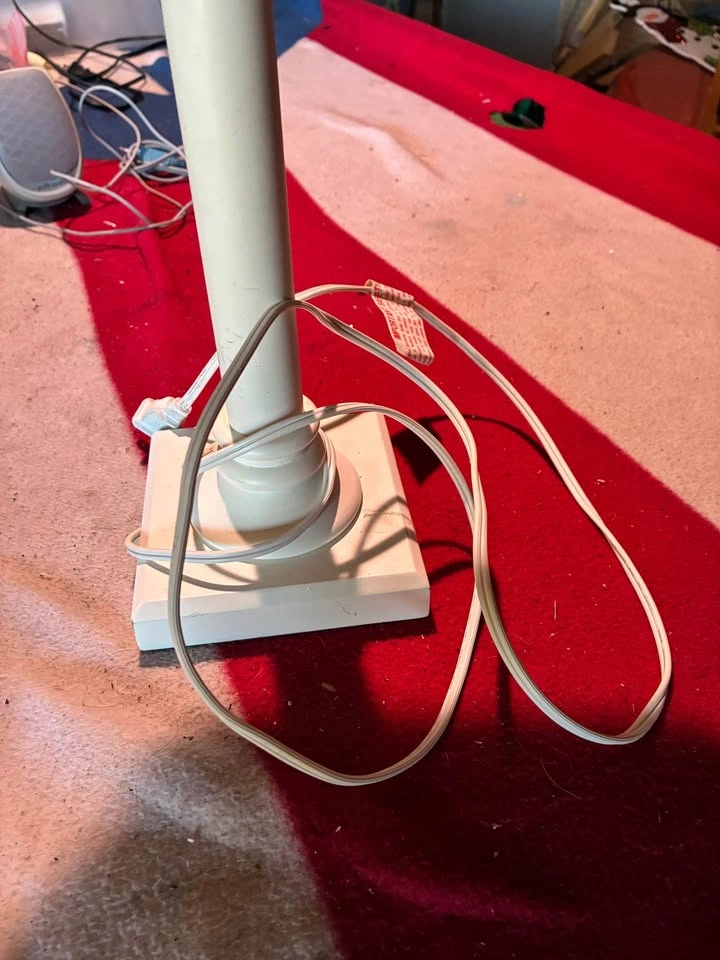 Vintage white table lamp - photo 3