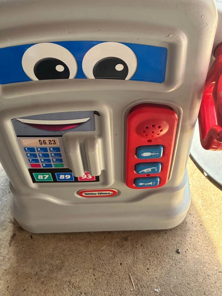 Little tikes cozy pumper - photo 2