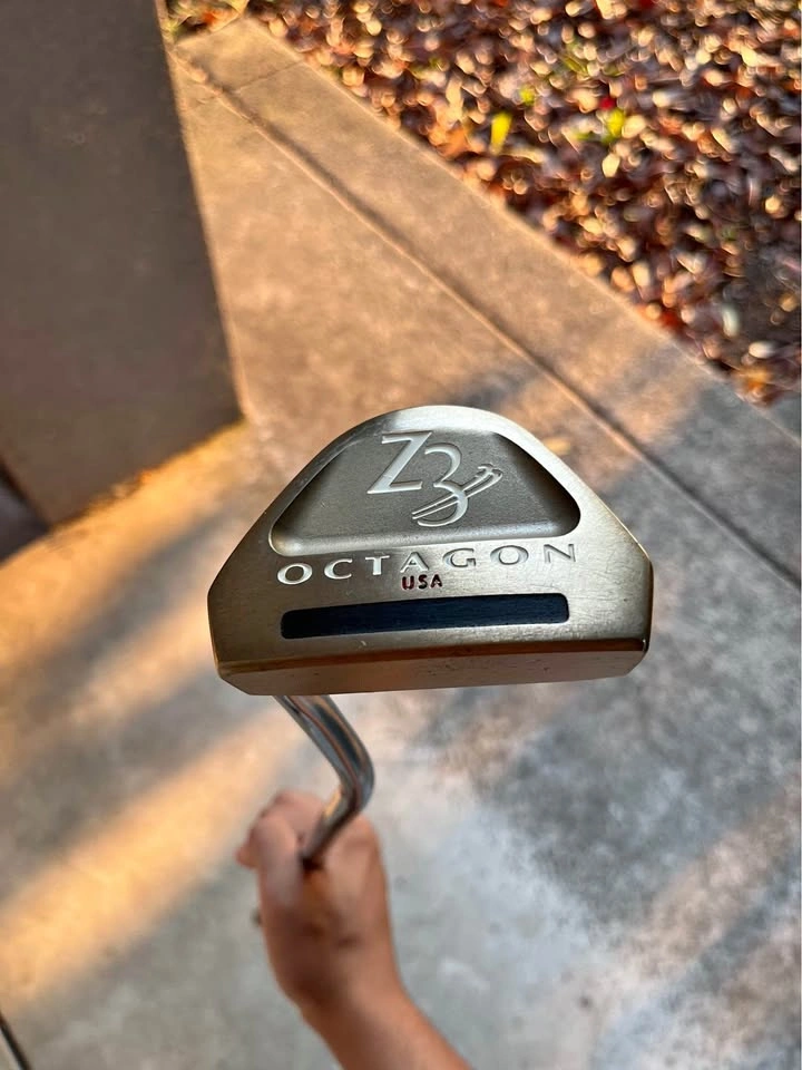 RARE Golfology Octagon ZW3 Gold Putter