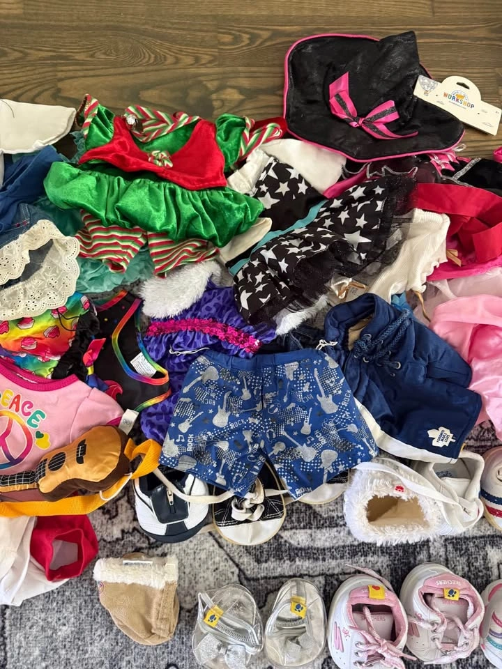 Build A Bear Clothing Lot - photo 3