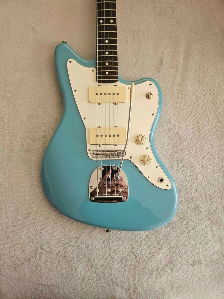 Fender Jazzmaster Electric Guitar - photo 2