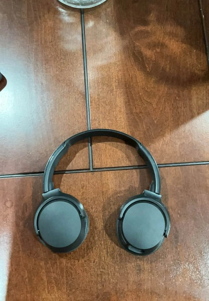 Skullcandy Riff Wireless 2 headphones - photo 2