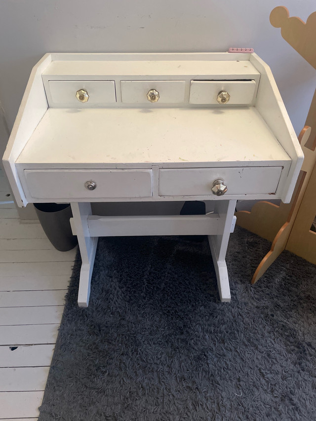 White Desk