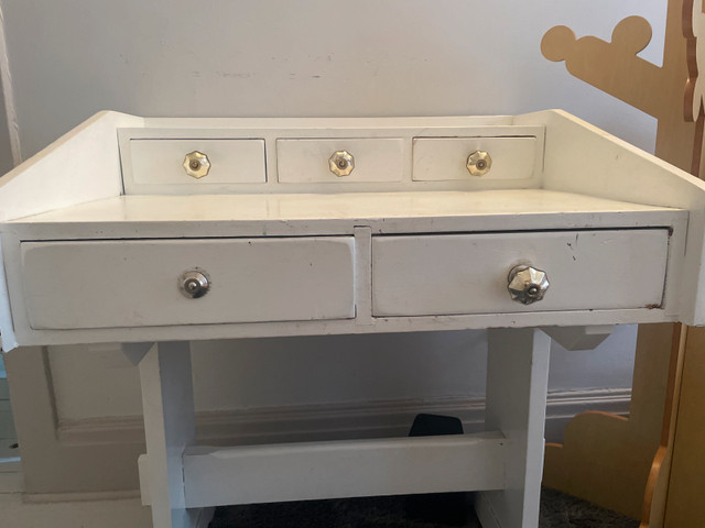 White Desk - photo 4