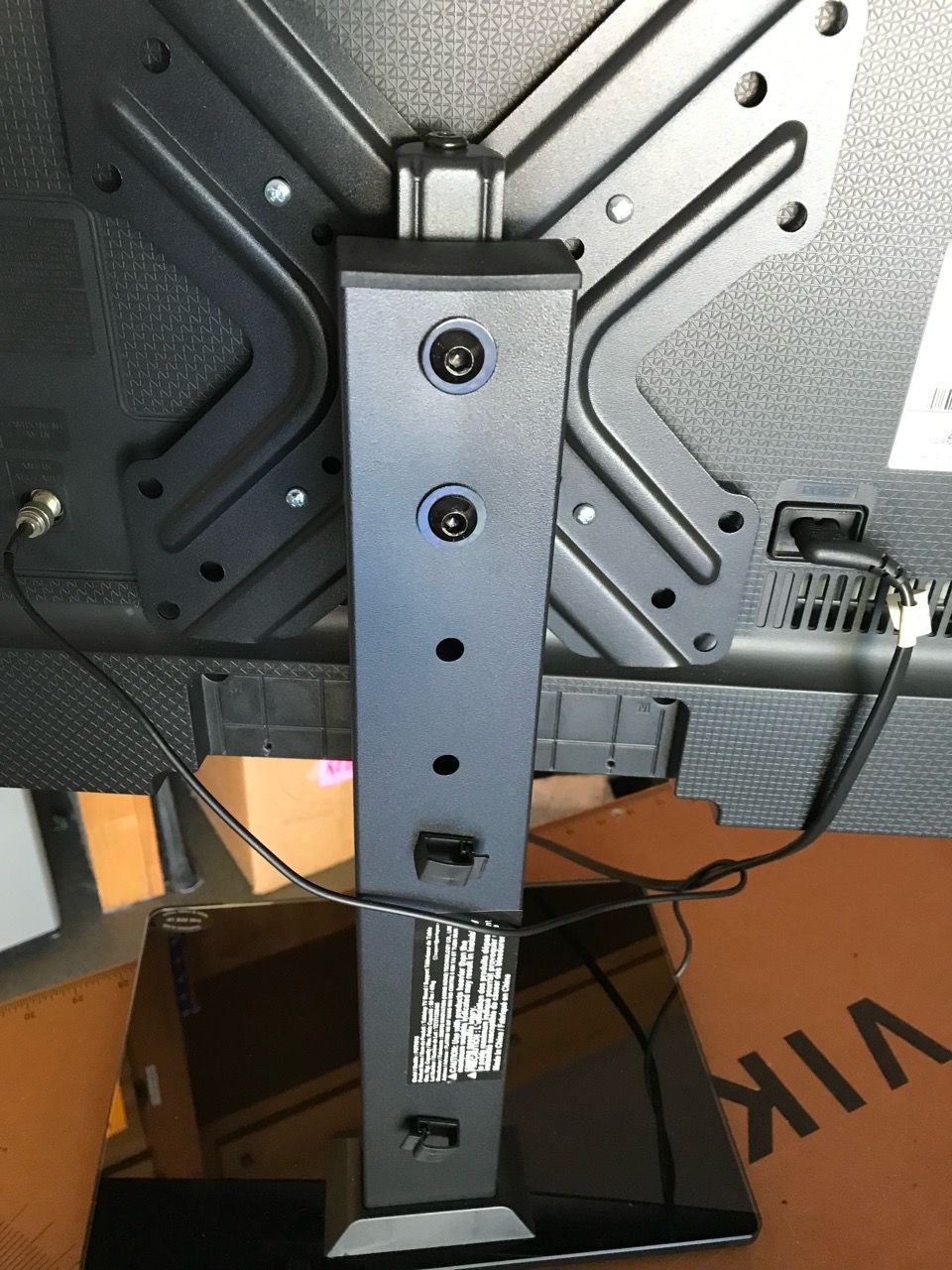 SAMSUNG 28” LED TV - photo 4
