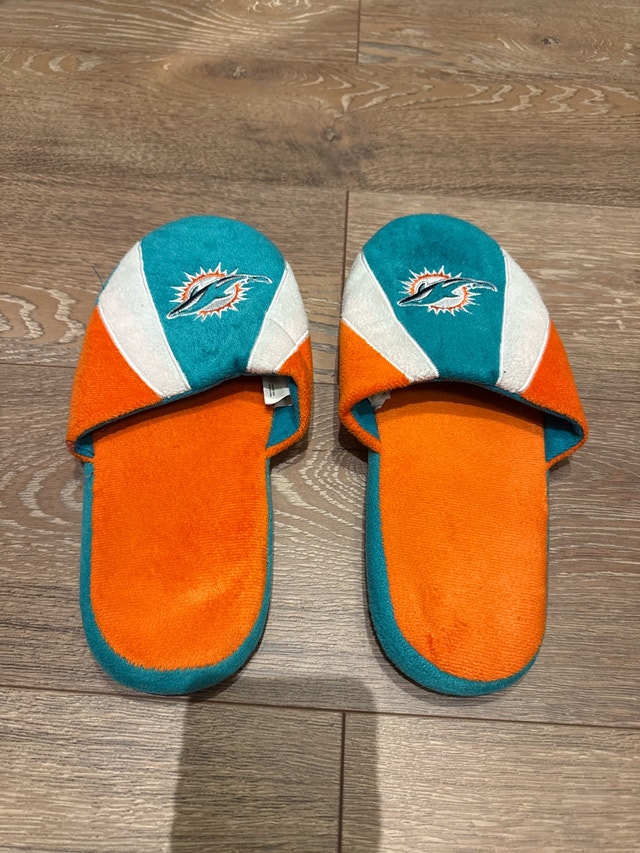Miami Dolphins Slippers - Size 12/13 - photo 3