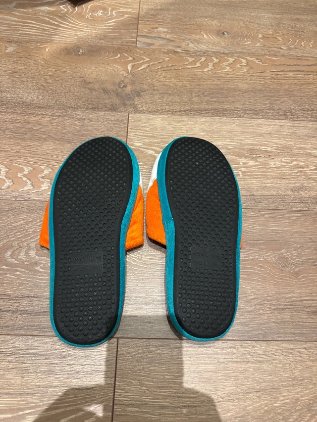 Miami Dolphins Slippers - Size 12/13 - photo 4