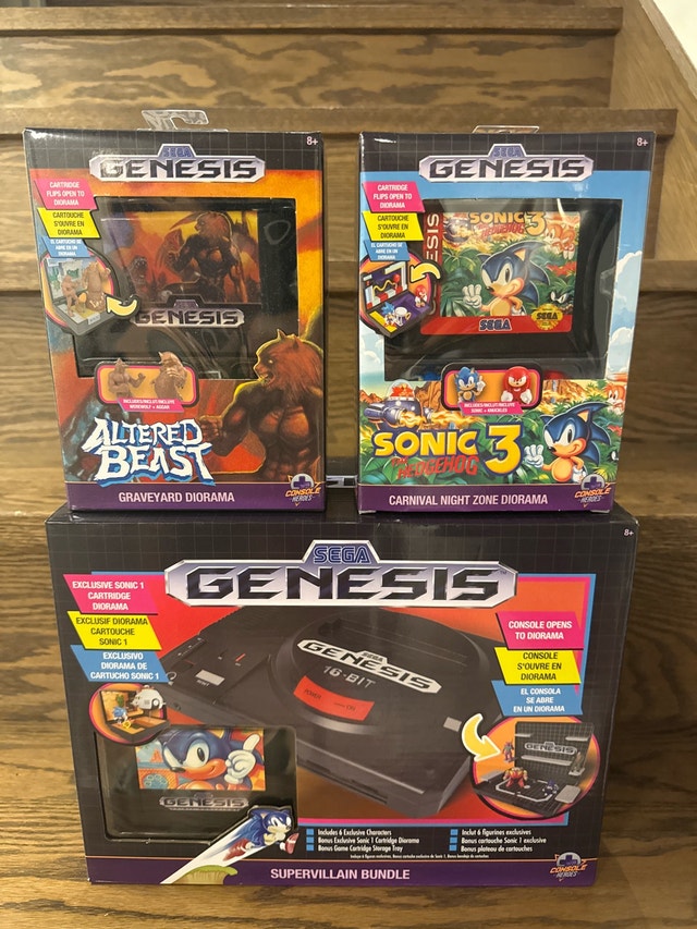 Sega Genesis Console Heroes Diorama Bundle (New)