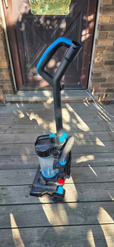 Bissell PowerForce Compact Bagless Upright Vacuum – For Parts / - photo 2