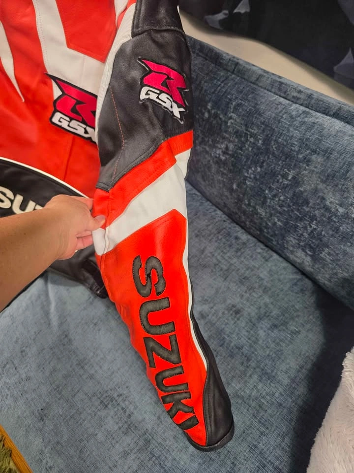 Motorcycle Jacket with Protections - Size L - photo 3