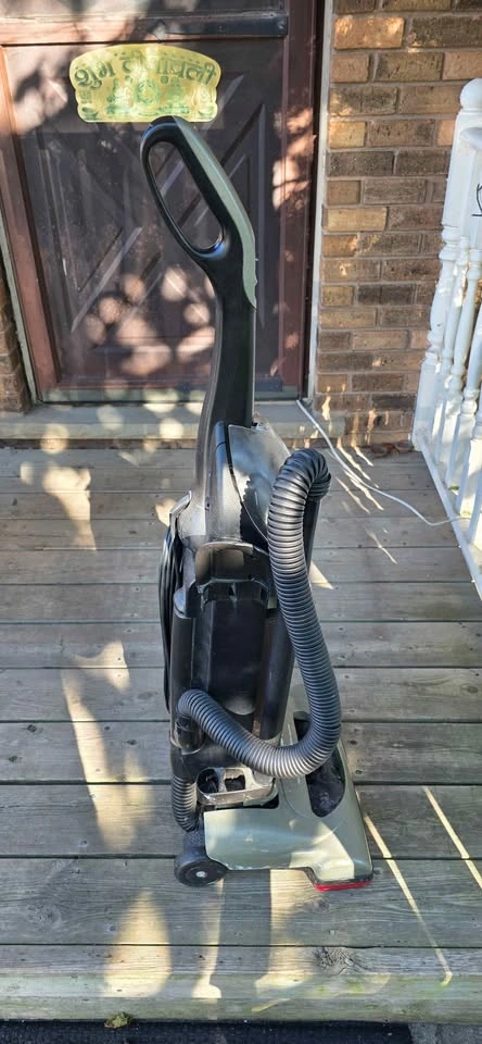 Hoover WindTunnel Bagless Upright Vacuum Cleaner (12-Amp) - photo 3