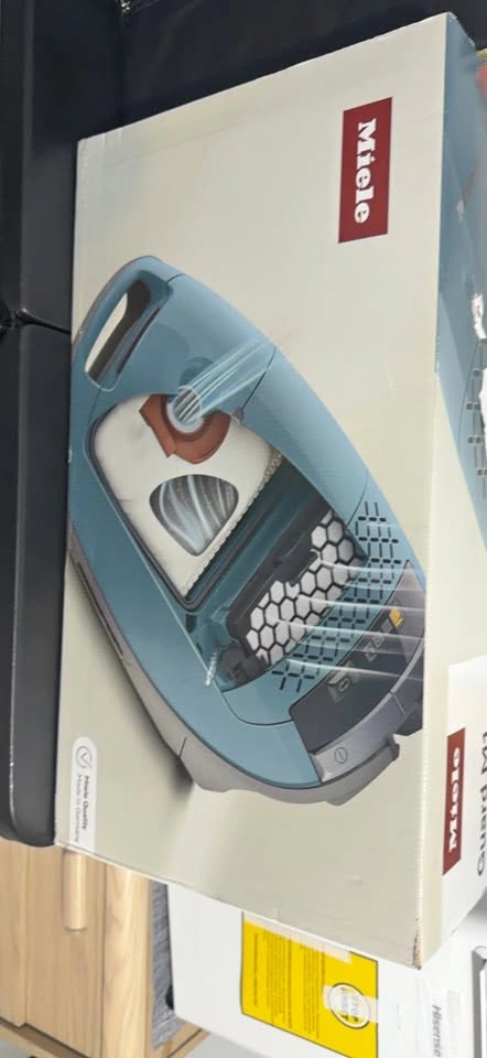 Miele Guard M1 Vacuum Cleaner
