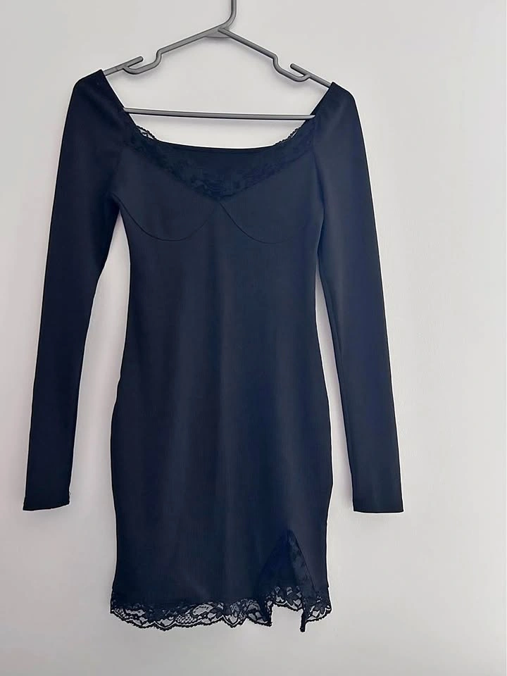 Black lace fitted dress