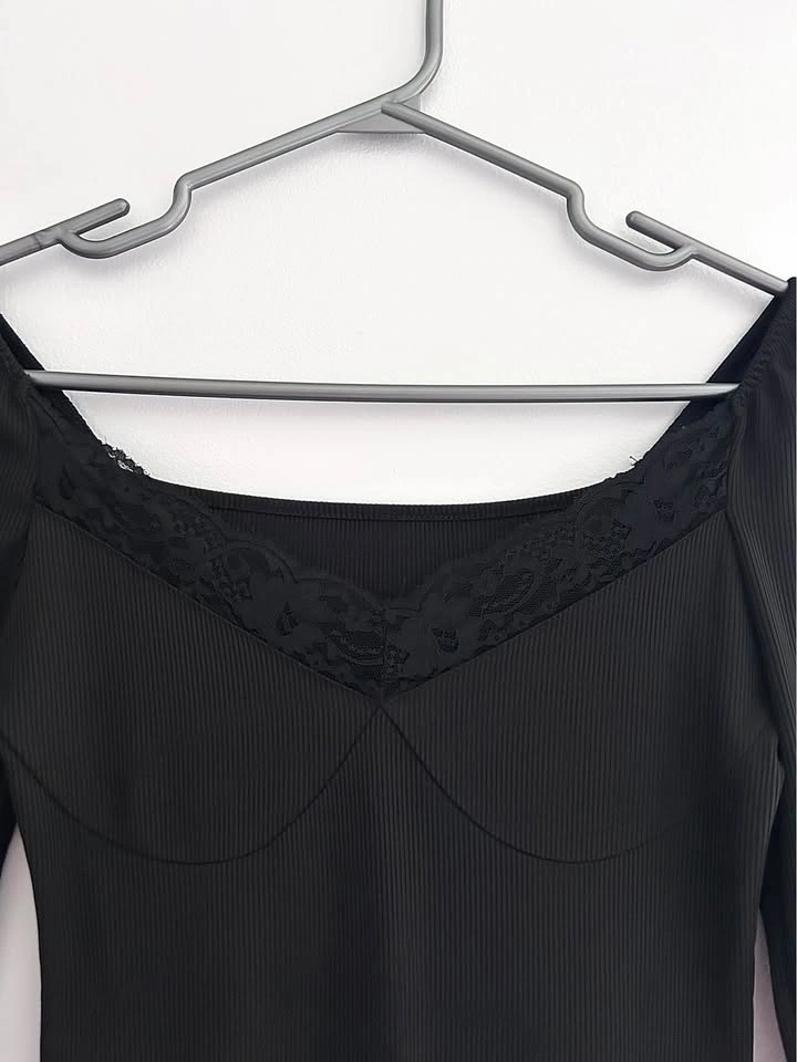 Black lace fitted dress - photo 4