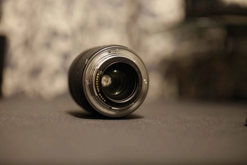 Canon RF 35mm f1.8 Macro with CPL - photo 4