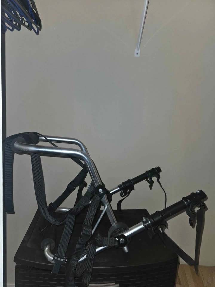 Strap on Bike carrier for sedans (no hitch required) - photo 2