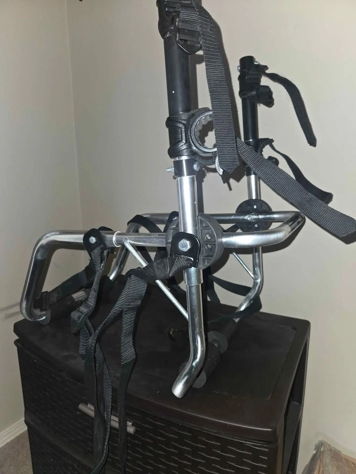 Strap on Bike carrier for sedans (no hitch required) - photo 3
