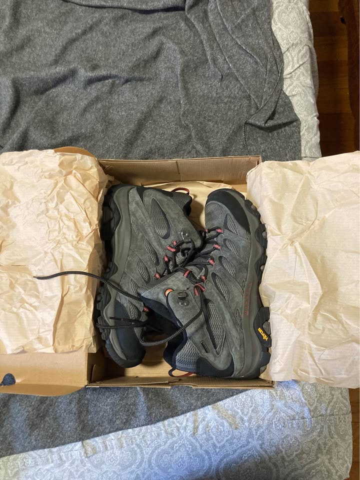 Merrell Moab 3 Hiking Boots - Size 12 - photo 2