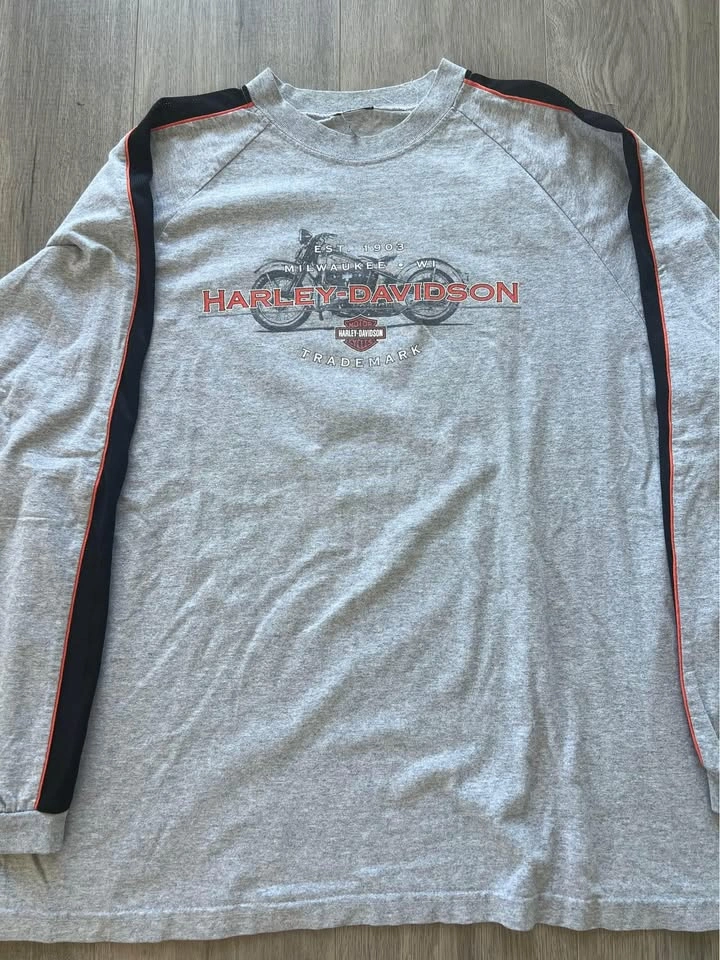 Harley Davidson Long Sleeve T-Shirt L / XL