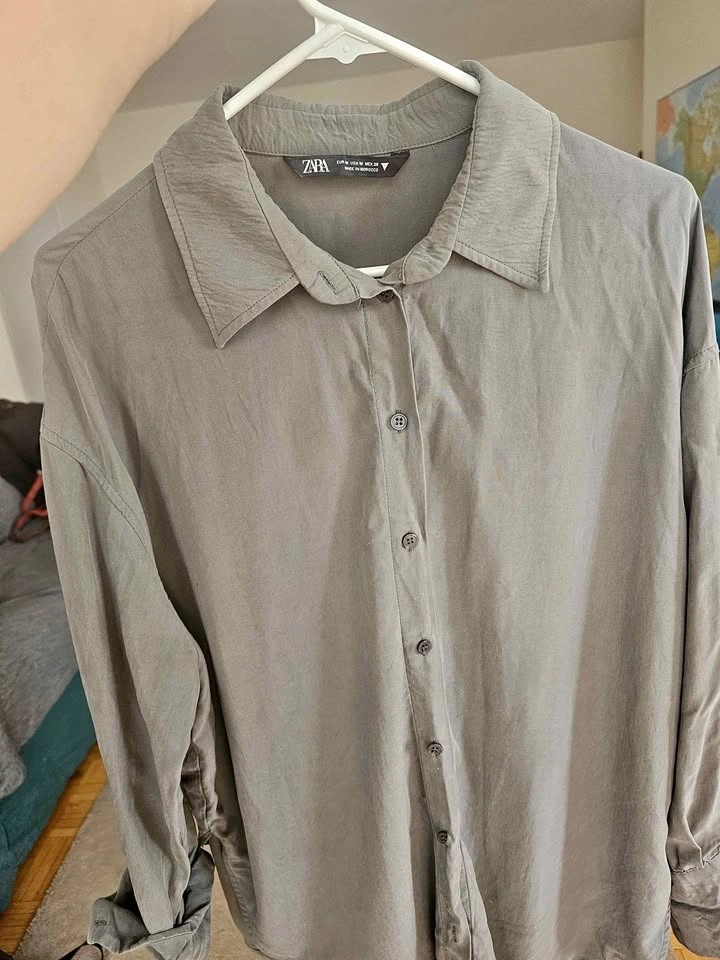 ZARA Khaki Green Fluid Tencel Long Sleeve Button-Down Shirt - Si