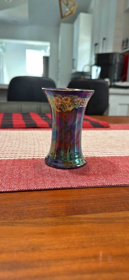 Maling Newcastle on Tyne England Lustre Vase