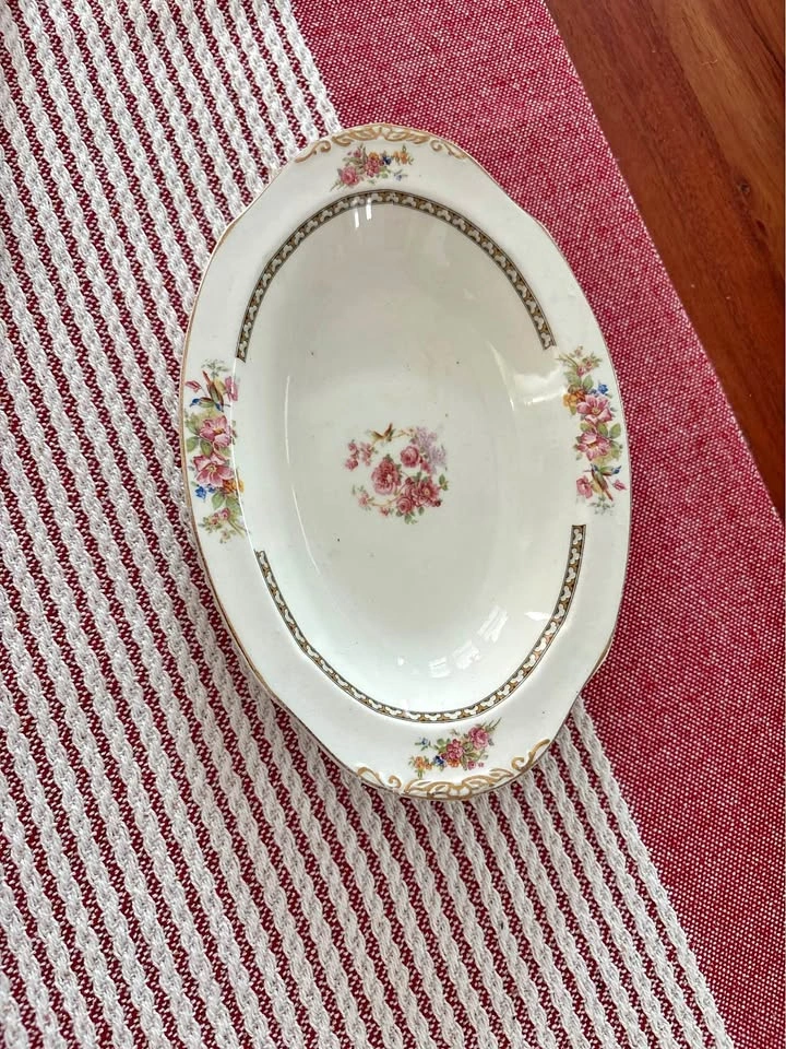 W.H. Grindley & Co Ltd Ivory Oval Serving Bowl