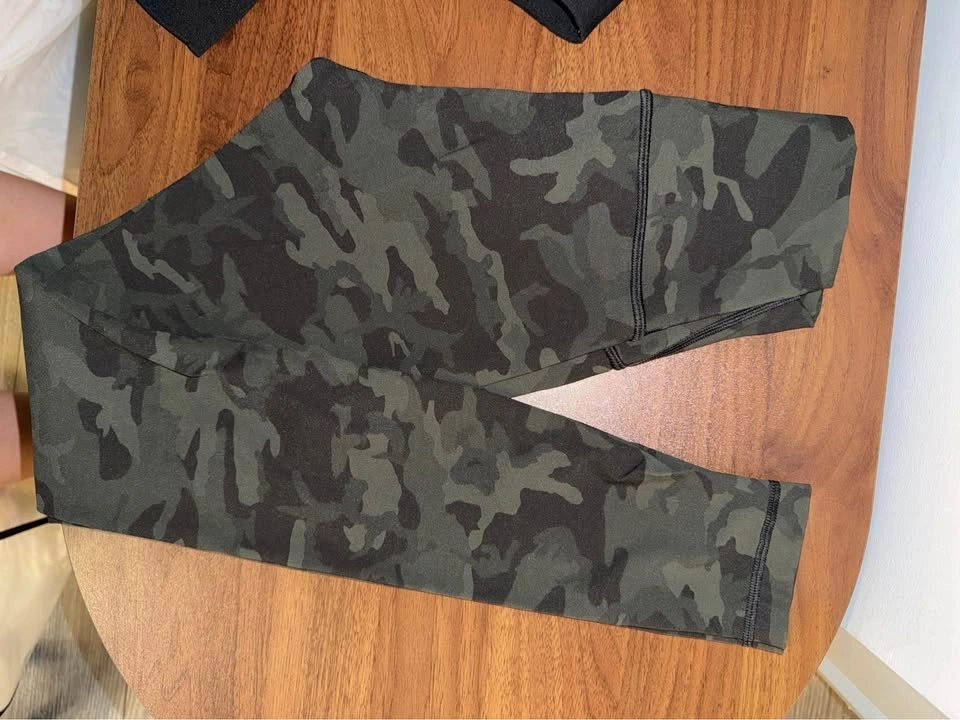 Lululemon Align camo legging - photo 2