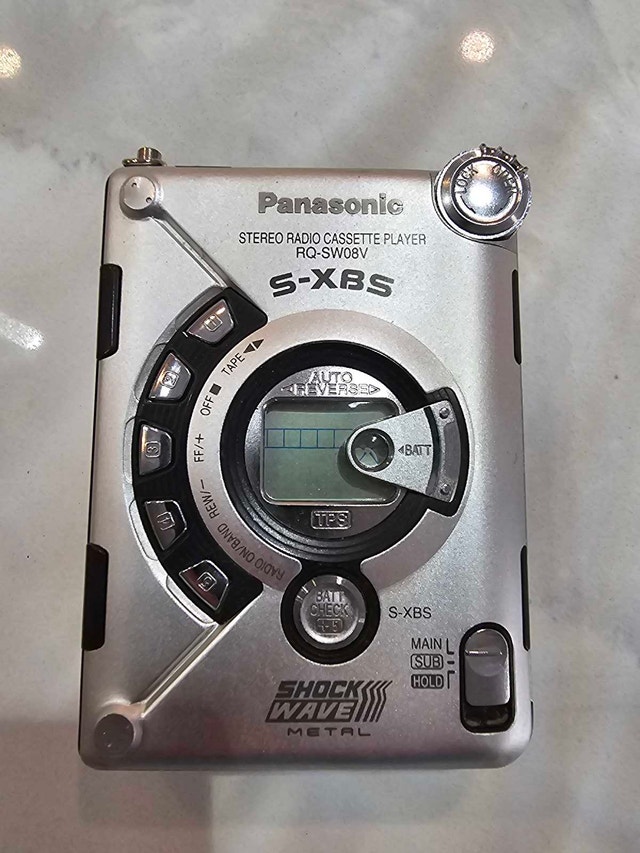 Panasonic RQ-SW08V Shockwave Stereo Radio Cassette Player