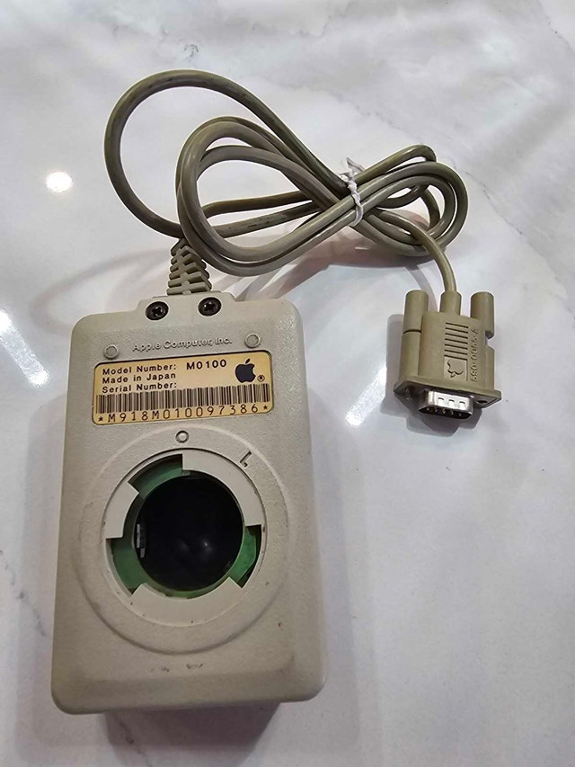 Apple M0100 Mouse - photo 3