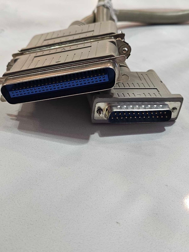 Centronics 36-Pin to DB25 Parallel Printer Cable - photo 2