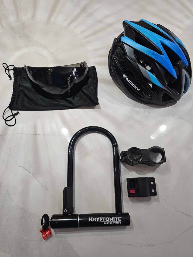 Moon Helmet and Kryptonite Keeper U-Lock Bundle