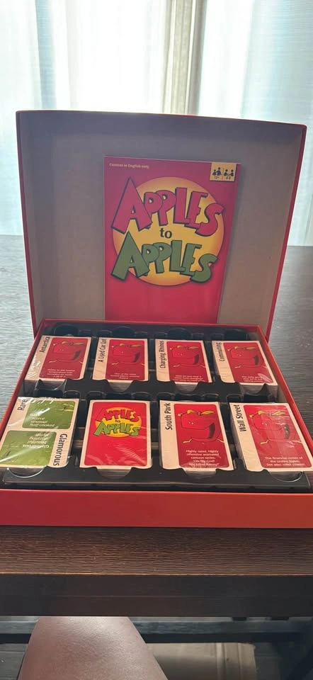 Mattel Apples to Apples Party Box Game - photo 2