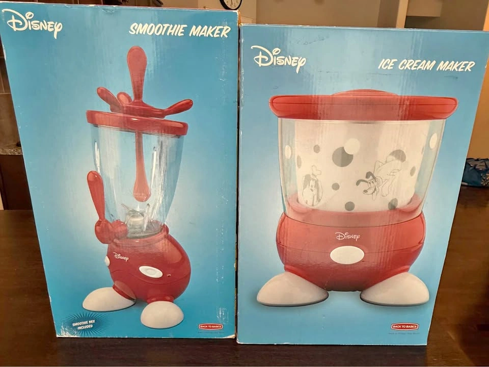 Disney Back to Basics Smoothie Maker and Ice Cream Maker Set