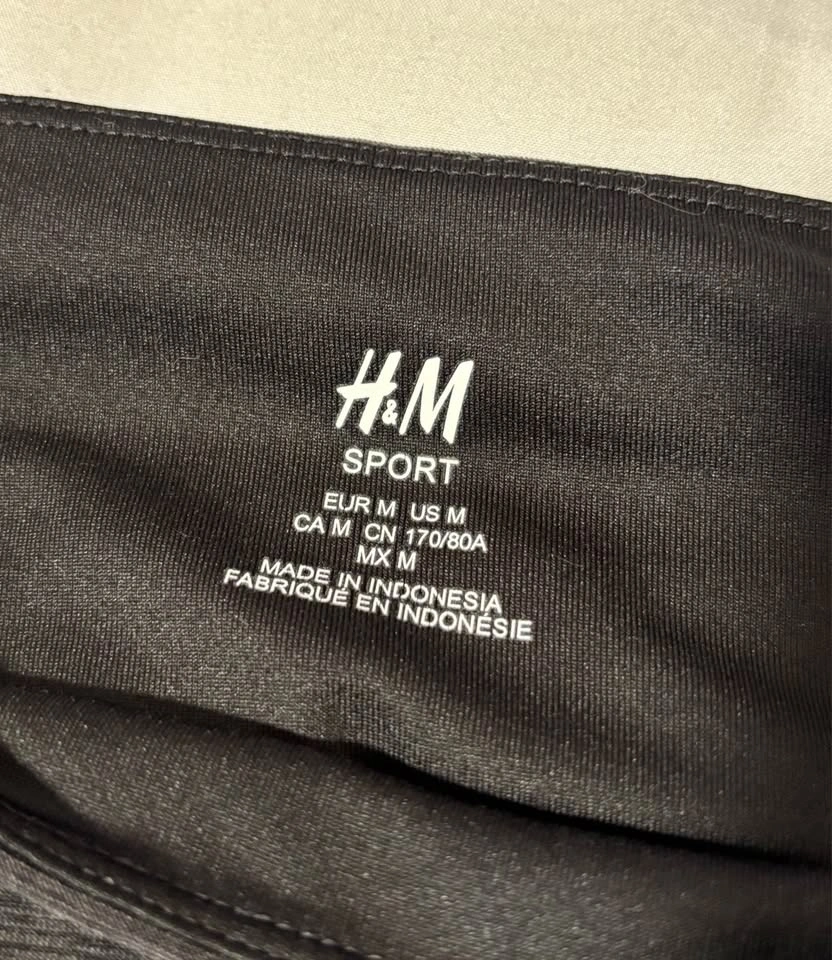 h&m sport leggings (medium) - photo 2