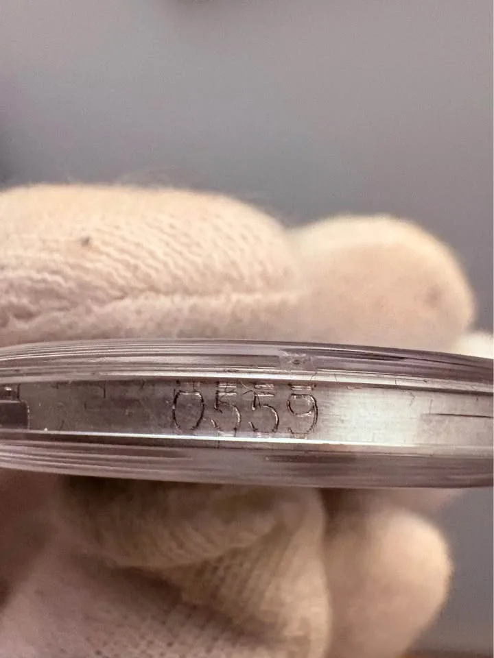 1 oz .999 fine/pure silver “Medusa” round image indicator(3)