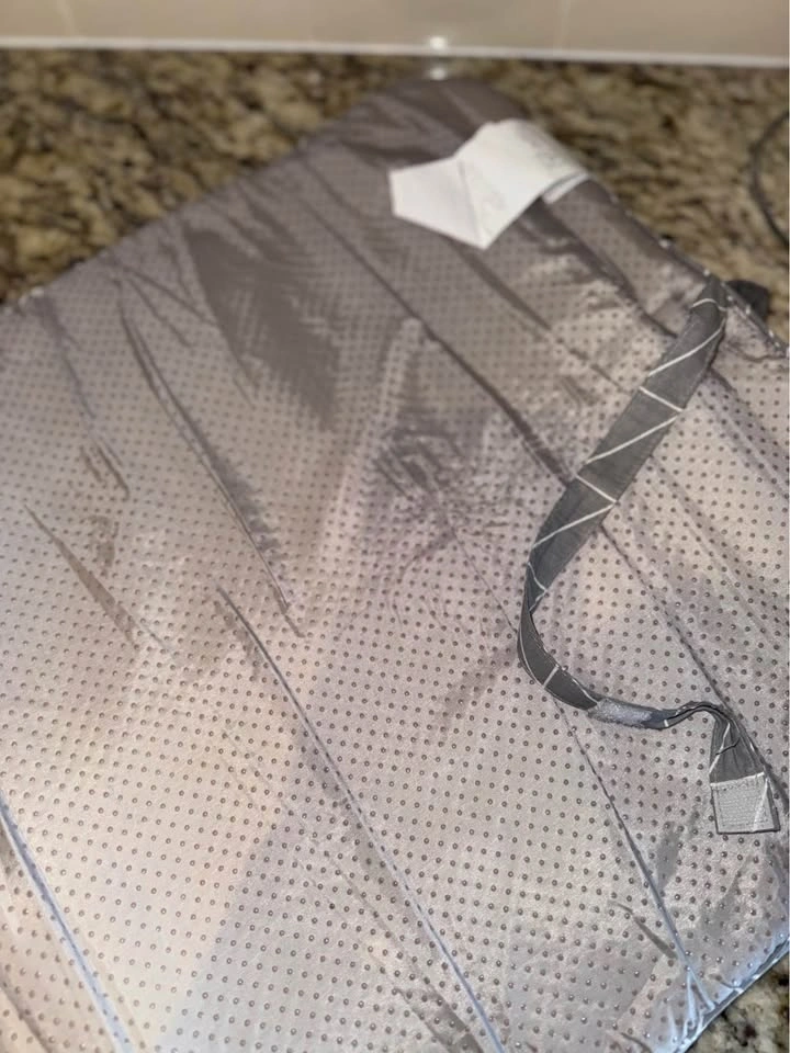 Roll-Up Foldable Compact Ironing Mat - photo 3