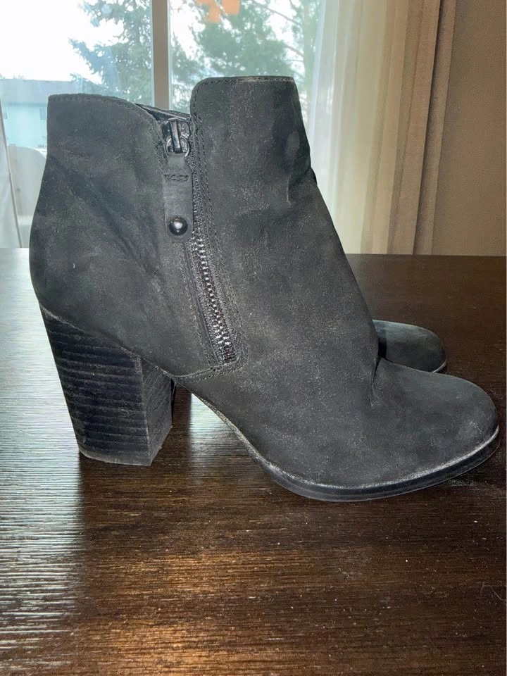 Aldo Black Suede Block Heel Ankle Boots - photo 2