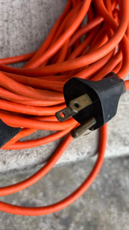 100 ft 16 gauge outdoor extension cord - photo 2