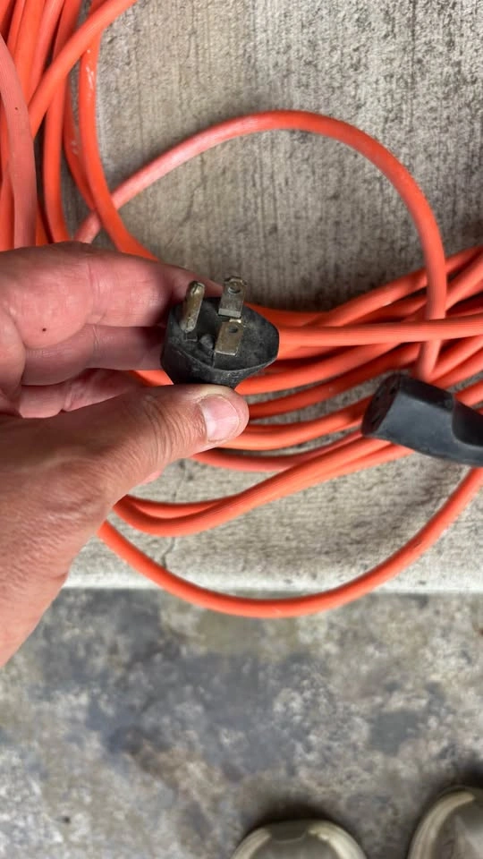 50 foot 16 gauge outdoor extension cord - photo 2