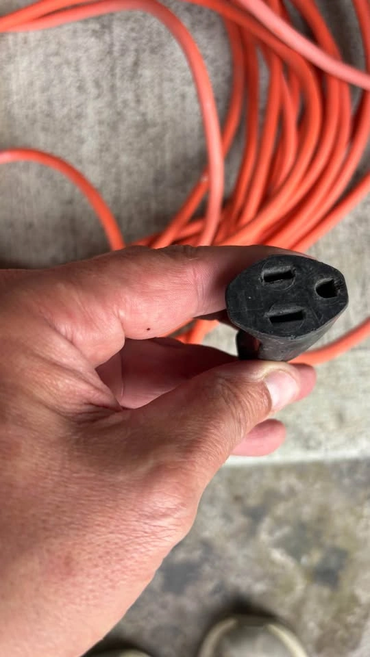50 foot 16 gauge outdoor extension cord - photo 3