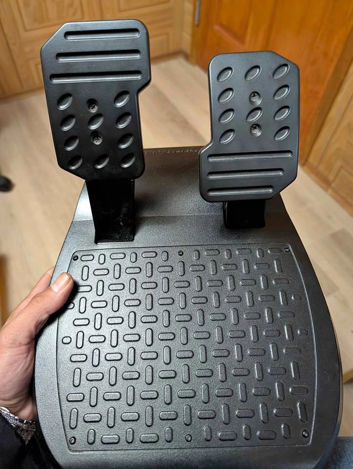 Thrustmaster Ferrari 458 Spider Pedals
