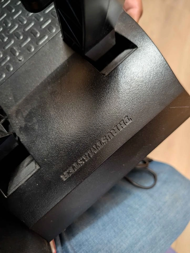 Thrustmaster Ferrari 458 Spider Pedals - photo 3