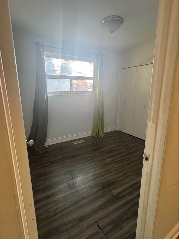 Private room for rent - photo 2