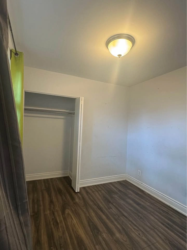 Private room for rent - photo 3