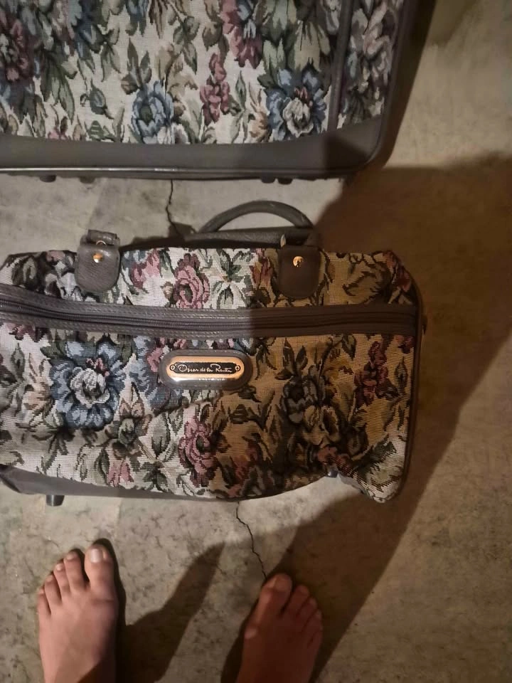 2 piece luggage - photo 2