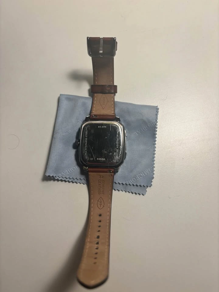 Square watch - photo 4