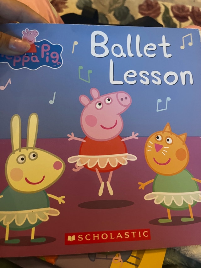 Scholastic Peppa Pig Story Time Box - photo 4