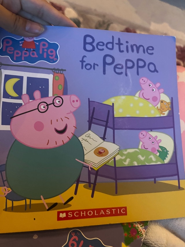 Scholastic Peppa Pig Story Time Box - photo 5