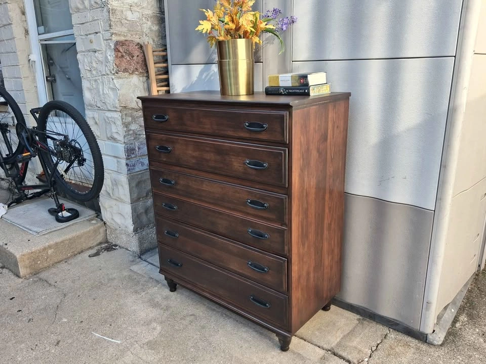 Beautiful Restored Vintage Dresser - photo 2