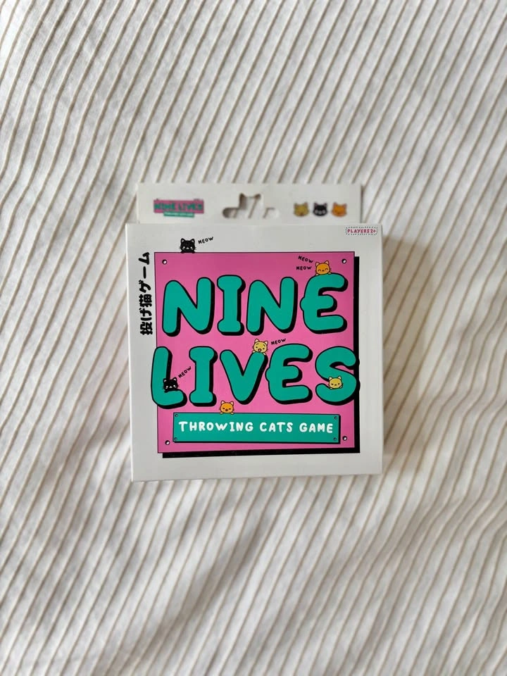Nine Lives Throwing Cats Game - photo 3